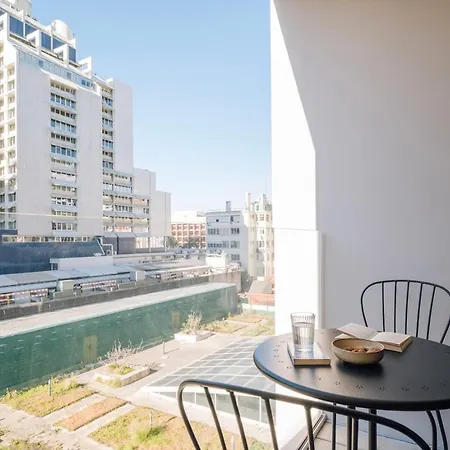 Apartament Adraga - 1 Bedroom And Shared Pool In Avenidas Novas Lizbona