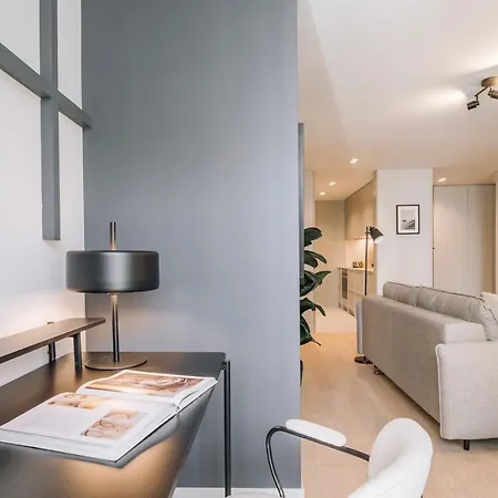 아파트 Adraga - 1 Bedroom And Shared Pool In Avenidas Novas *