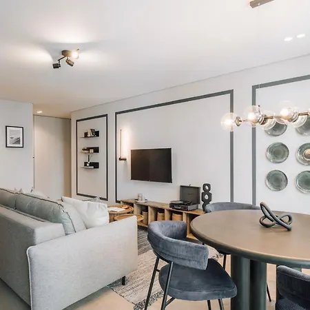 Adraga - 1 Bedroom And Shared Pool In Avenidas Novas