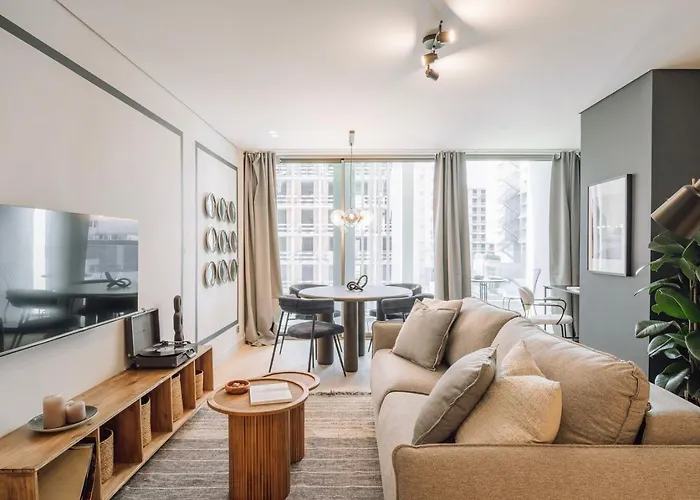 Appartement Adraga - 1 Bedroom And Shared Pool In Avenidas Novas